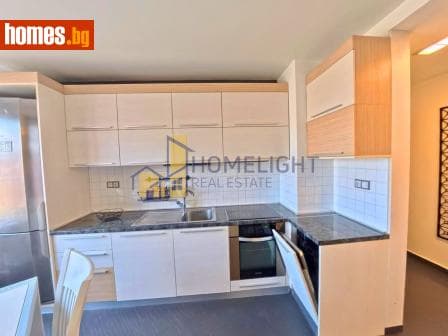 Тристаен, 85m²