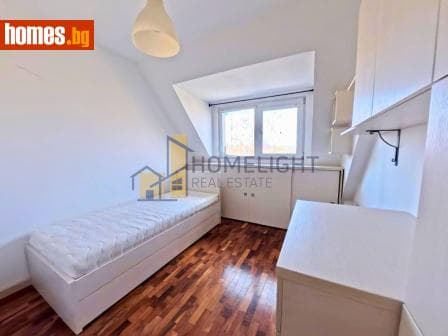 Тристаен, 85m²
