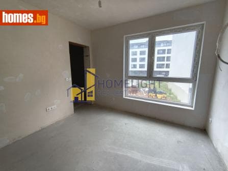 Тристаен, 105m²