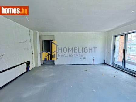 Тристаен, 108m²