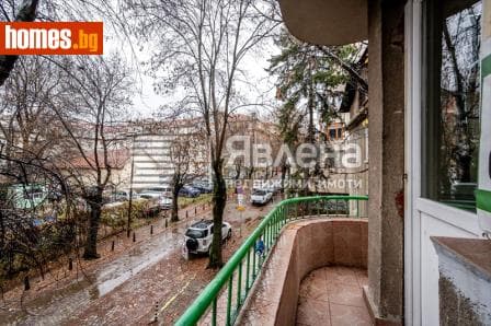 Тристаен, 84m²
