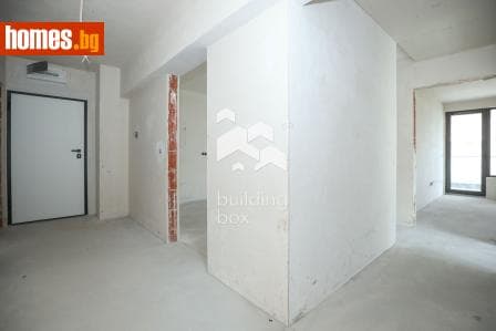 Тристаен, 138m²