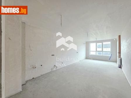 Тристаен, 119m²