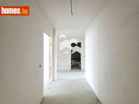 Тристаен, 119m²