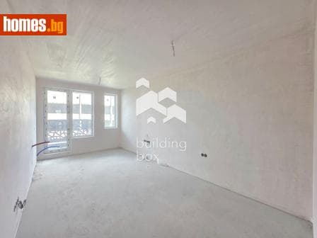 Тристаен, 119m²