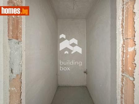 Тристаен, 119m²