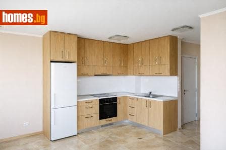 Тристаен, 103m²