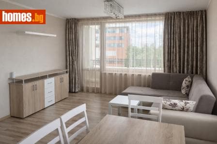 Тристаен, 103m²