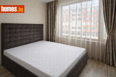 Тристаен, 103m²