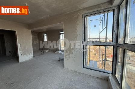 Тристаен, 114m²