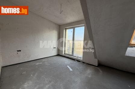 Тристаен, 134m²
