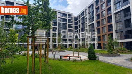 Тристаен, 118m²