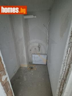 Двустаен, 77m²