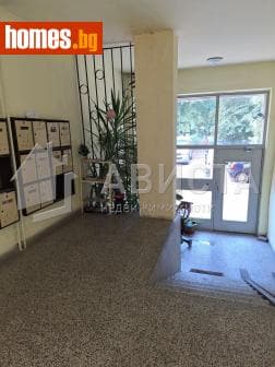 Двустаен, 68m²
