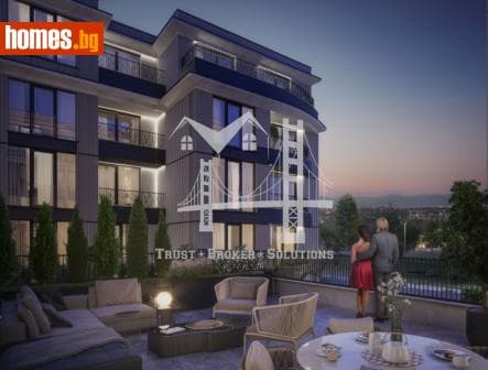 Тристаен, 87m²