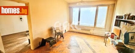 Тристаен, 76m²