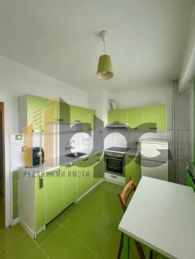 Продава 2-СТАЕН град София, Оборище 199 900 € 390 970.42 лв.