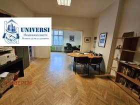 Продава 4-СТАЕН град София, Докторски паметник 399 000 € 780 376.17 лв.
