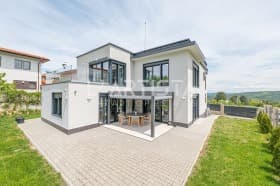 Продава КЪЩА град София, с. Бистрица 920 000 € 1 799 363.60 лв.