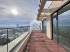 Продава 4-СТАЕН град София, Кръстова вада 1 111 080 € 2 173 083.60 лв.