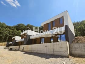 Продава КЪЩА град София, с. Бистрица 576 000 € 1 126 558.08 лв.