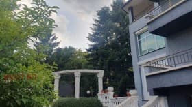 Продава КЪЩА град София, Драгалевци 990 000 € 1 936 271.70 лв.