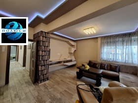 Продава 4-СТАЕН град София, Оборище 370 000 € 723 657.10 лв.
