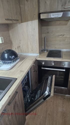 Продава 3-СТАЕН град София, Света Троица 185 000 € 361 828.55 лв.