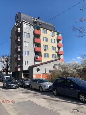 Продава 3-СТАЕН град София, Сухата река 183 000 € 357 916.89 лв.
