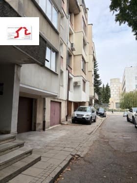 Продава 3-СТАЕН град София, Изгрев 399 000 € 780 376.17 лв.