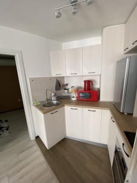 Продава 3-СТАЕН град София, Център 199 000 € 389 210.17 лв.