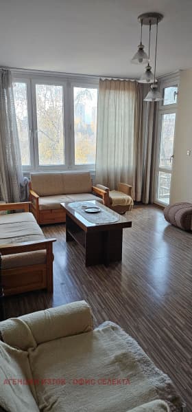 Продава 3-СТАЕН град София, Красна поляна 3 180 000 € 352 049.40 лв.