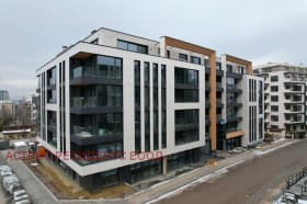 Продава 4-СТАЕН град София, Кръстова вада 627 000 € 1 226 305.41 лв.
