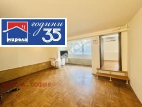 Продава 2-СТАЕН град София, Докторски паметник 230 000 € 449 840.90 лв.