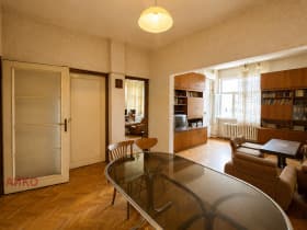 Продава 4-СТАЕН град София, Докторски паметник 415 000 € 811 669.45 лв.