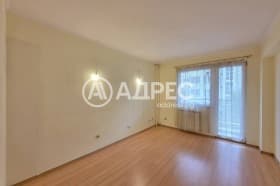 Продава 3-СТАЕН град София, Лагера 365 000 € 713 877.95 лв.
