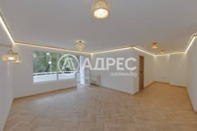 Продава МНОГОСТАЕН град София, Стрелбище 560 000 € 1 095 264.80 лв.