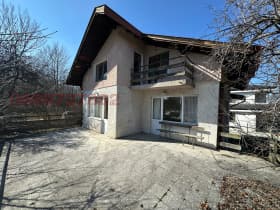 Продава КЪЩА град София, Суходол 330 000 € 645 423.90 лв.