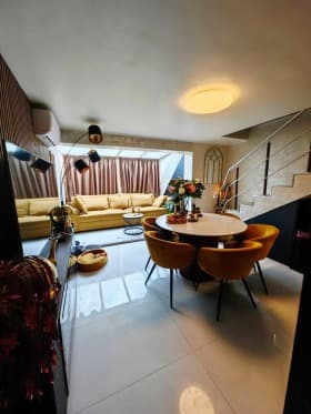 Продава МНОГОСТАЕН град София, Надежда 4 385 000 € 752 994.55 лв.