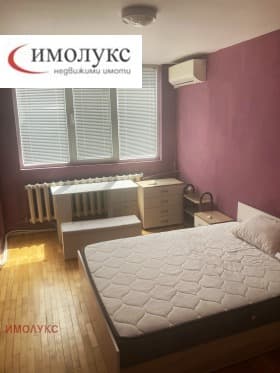 Продава 3-СТАЕН град София, Оборище 257 000 € 502 648.31 лв.
