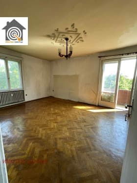 Продава 3-СТАЕН град София, Лагера 240 000 € 469 399.20 лв.