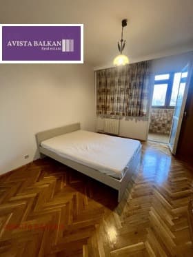 Продава 3-СТАЕН град София, Света Троица 244 999 € 479 176.39 лв.