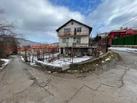 Продава КЪЩА град София, с. Владая 199 000 € 389 210.17 лв.