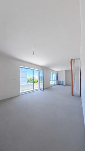 Продава МНОГОСТАЕН град София, Надежда 1 367 000 € 717 789.61 лв.