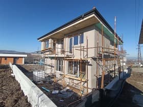 Продава КЪЩА град София, гр. Банкя 449 999 € 880 121.54 лв.