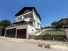 Продава КЪЩА град София, гр. Банкя 700 000 € 1 369 081.00 лв.