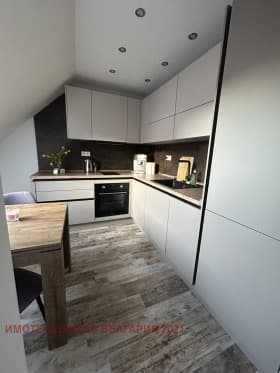 Продава 2-СТАЕН град София, Витоша 189 000 € 369 651.87 лв.