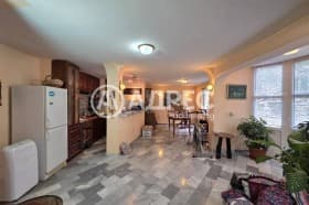 Продава 3-СТАЕН град София, Белите брези 305 000 € 596 528.15 лв.