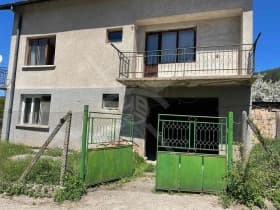 Продава КЪЩА град София, с. Долни Пасарел 280 000 € 547 632.40 лв.