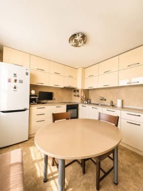 Продава 3-СТАЕН град София, Сухата река 249 000 € 487 001.67 лв.